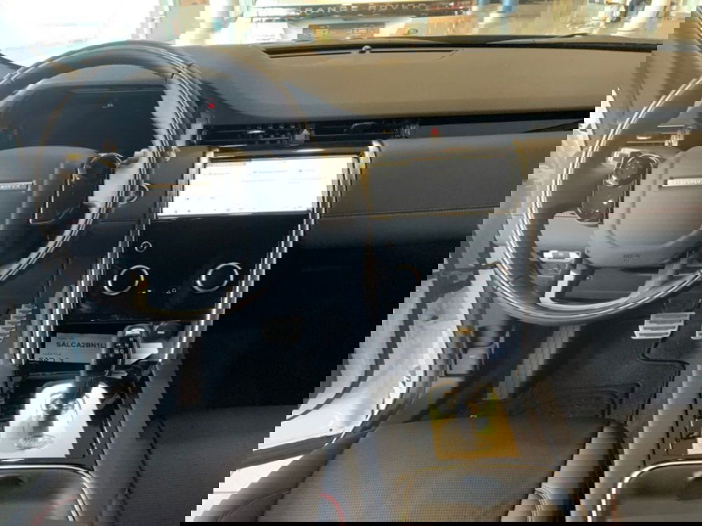 Land Rover Discovery Sport nuova a Pistoia (7)