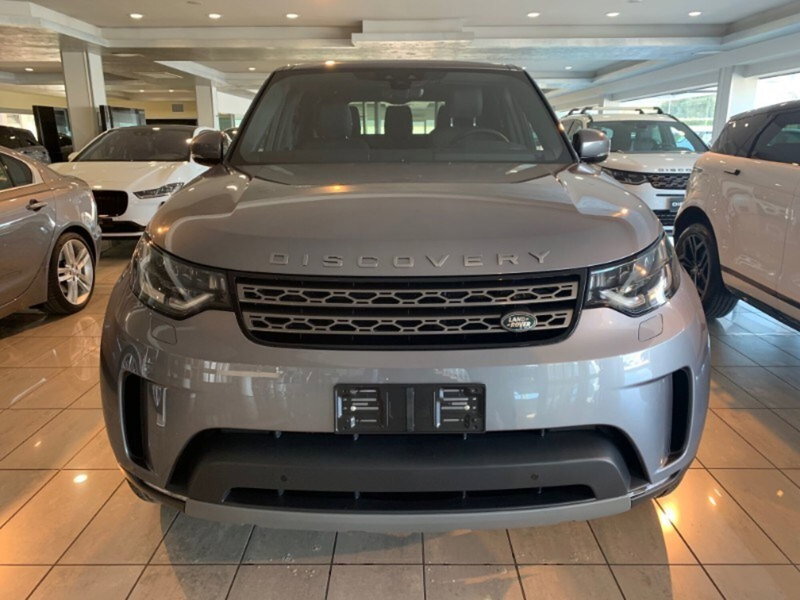 Land Rover Discovery Sport nuova a Pistoia (4)