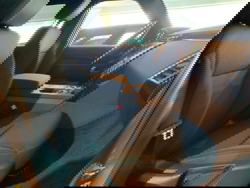 Land Rover Discovery Sport nuova a Pistoia (8)