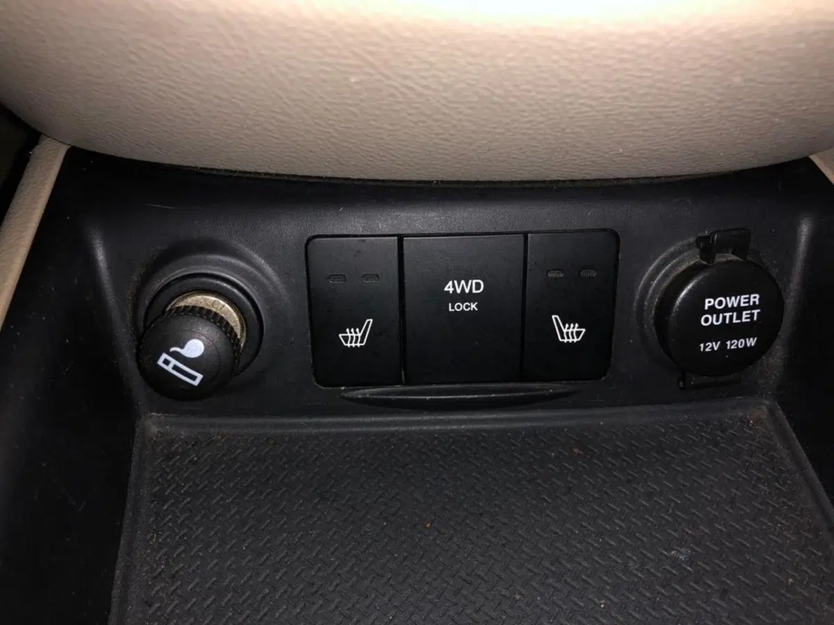 Hyundai Santa Fe usata a Pistoia (13)