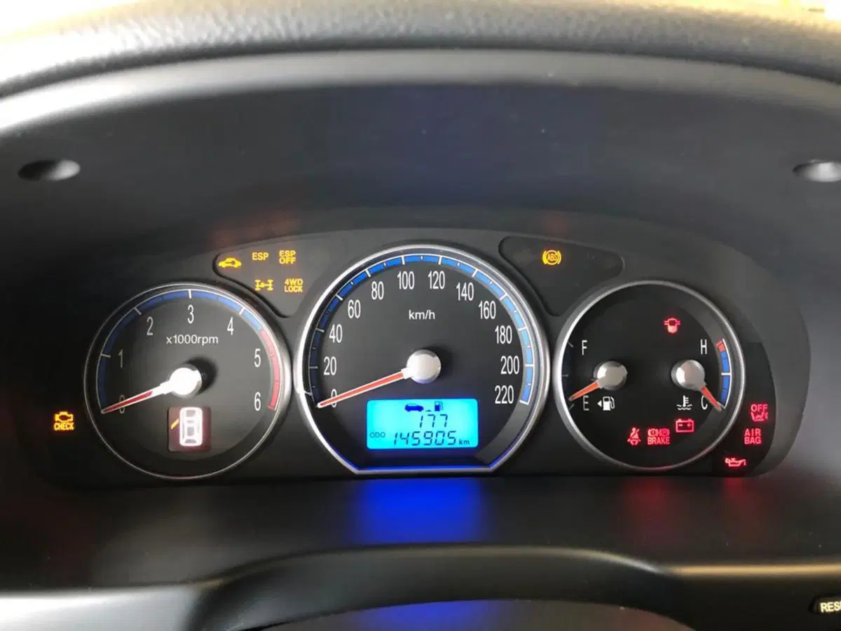 Hyundai Santa Fe usata a Pistoia (6)