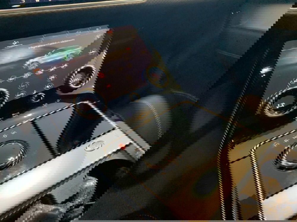 Land Rover Range Rover Velar nuova a Pistoia (10)