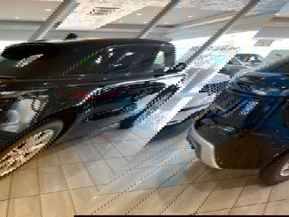 Land Rover Range Rover Velar nuova a Pistoia (2)