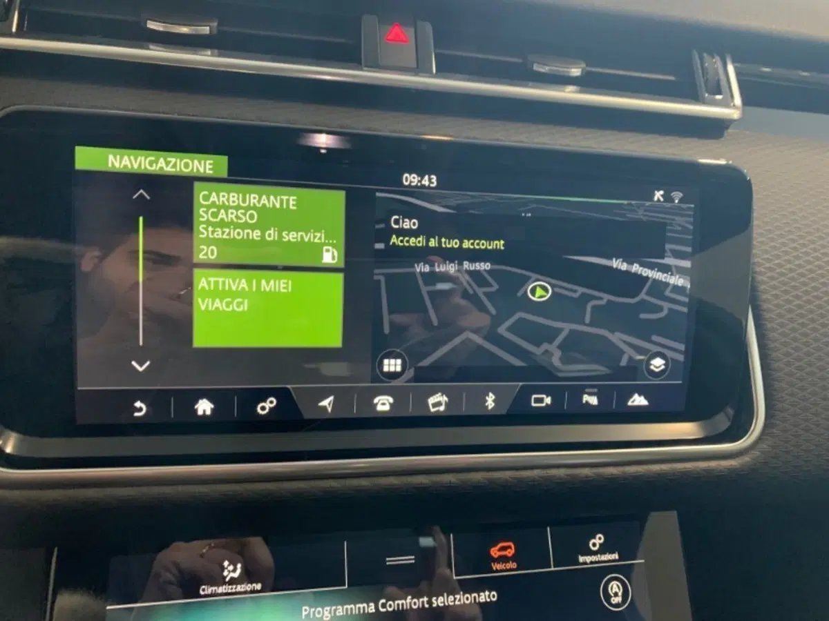 Land Rover Range Rover Velar nuova a Pistoia (9)