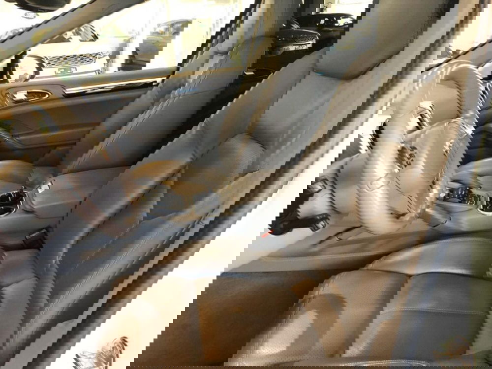 Porsche Cayenne usata a Pistoia (4)