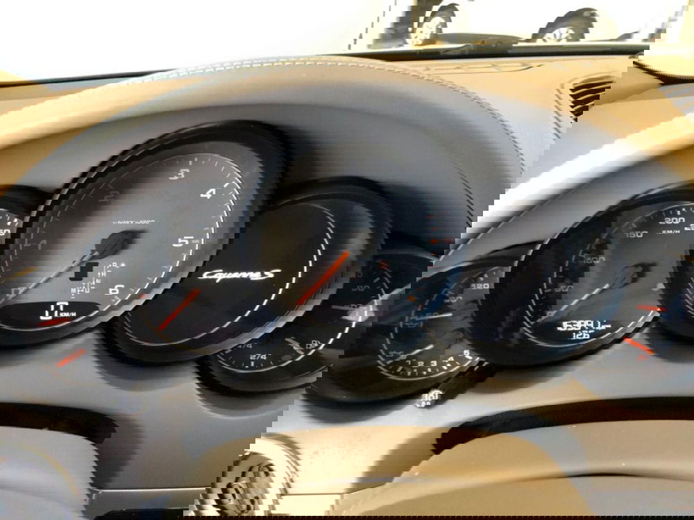 Porsche Cayenne usata a Pistoia (5)