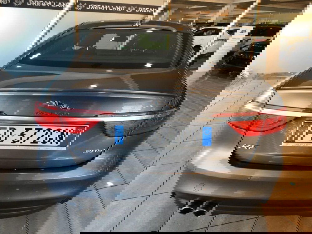 Jaguar XF usata a Pistoia (12)