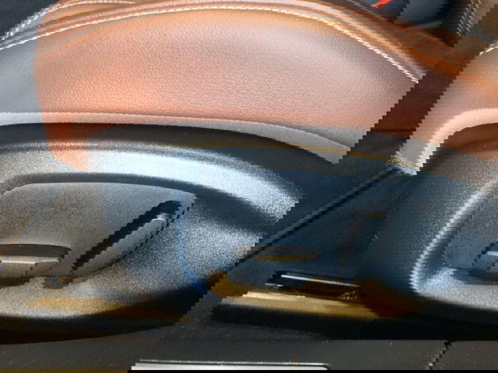 Jaguar XF usata a Pistoia (14)