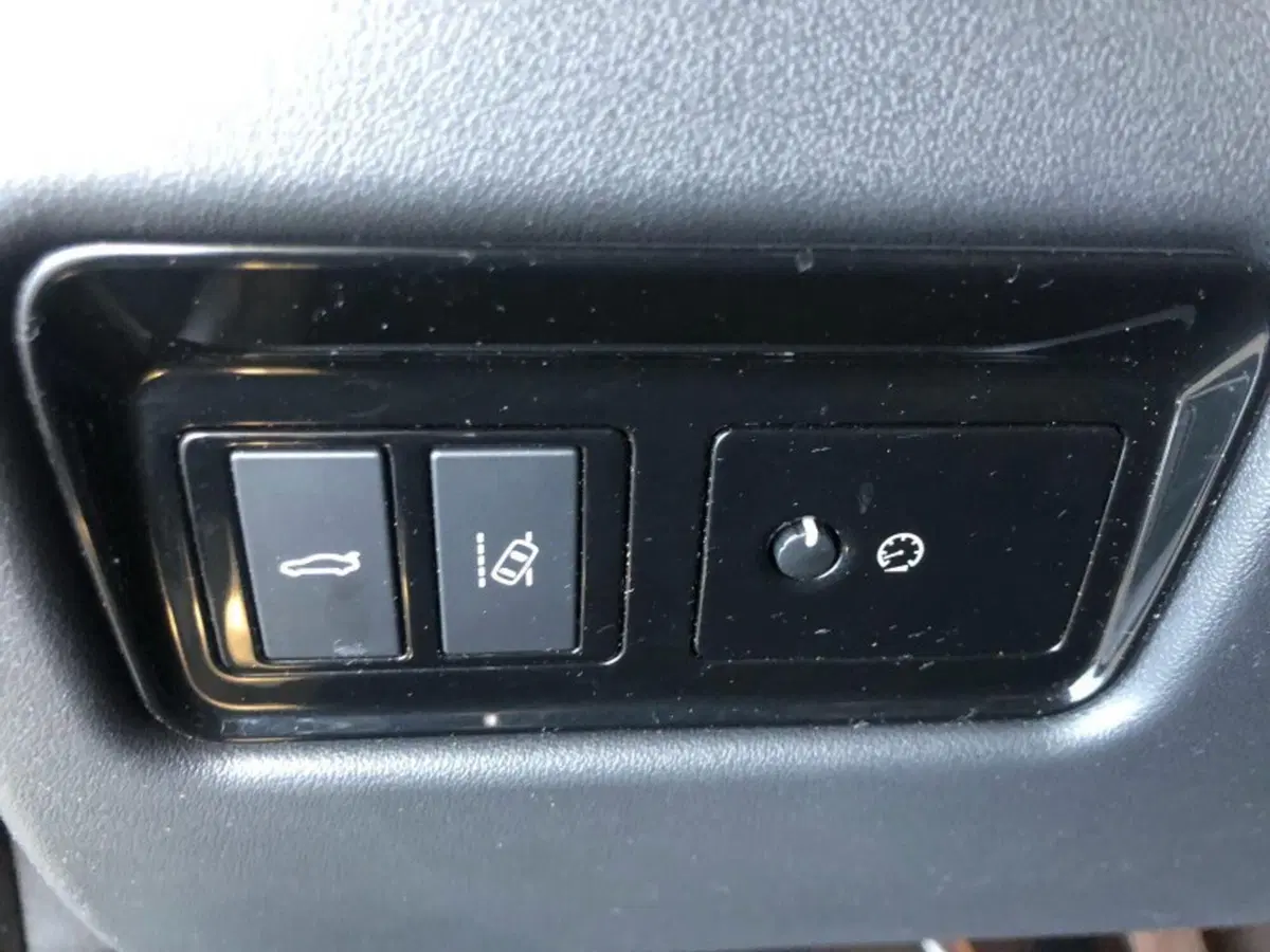 Jaguar XF usata a Pistoia (15)