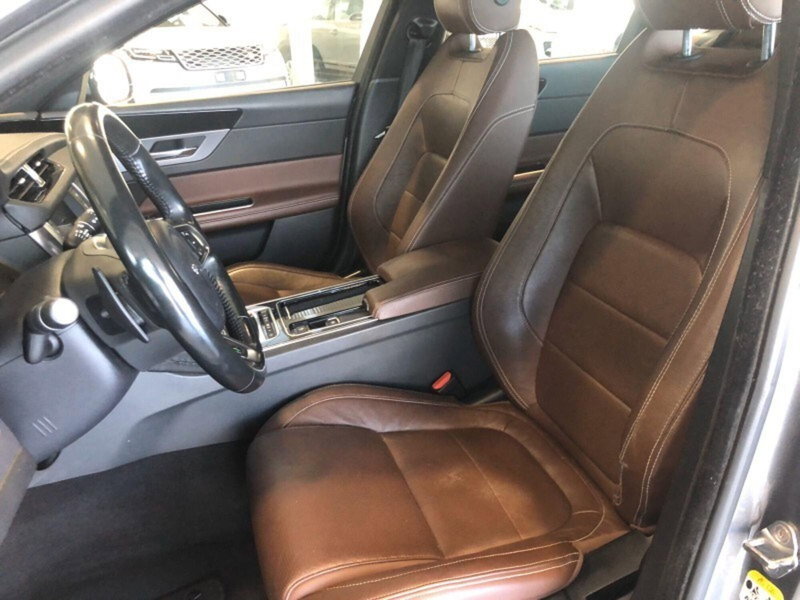 Jaguar XF usata a Pistoia (4)