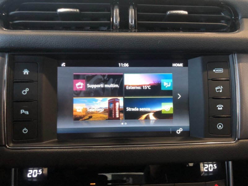 Jaguar XF usata a Pistoia (7)