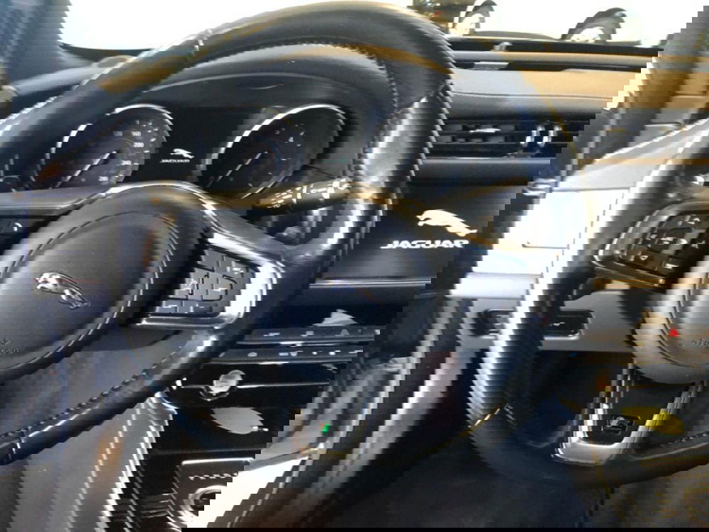 Jaguar XF usata a Pistoia (8)