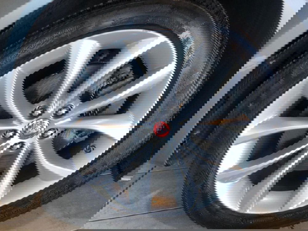 Jaguar XF usata a Pistoia (9)