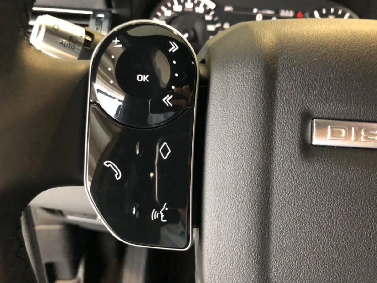 Land Rover Discovery Sport usata a Pistoia (14)