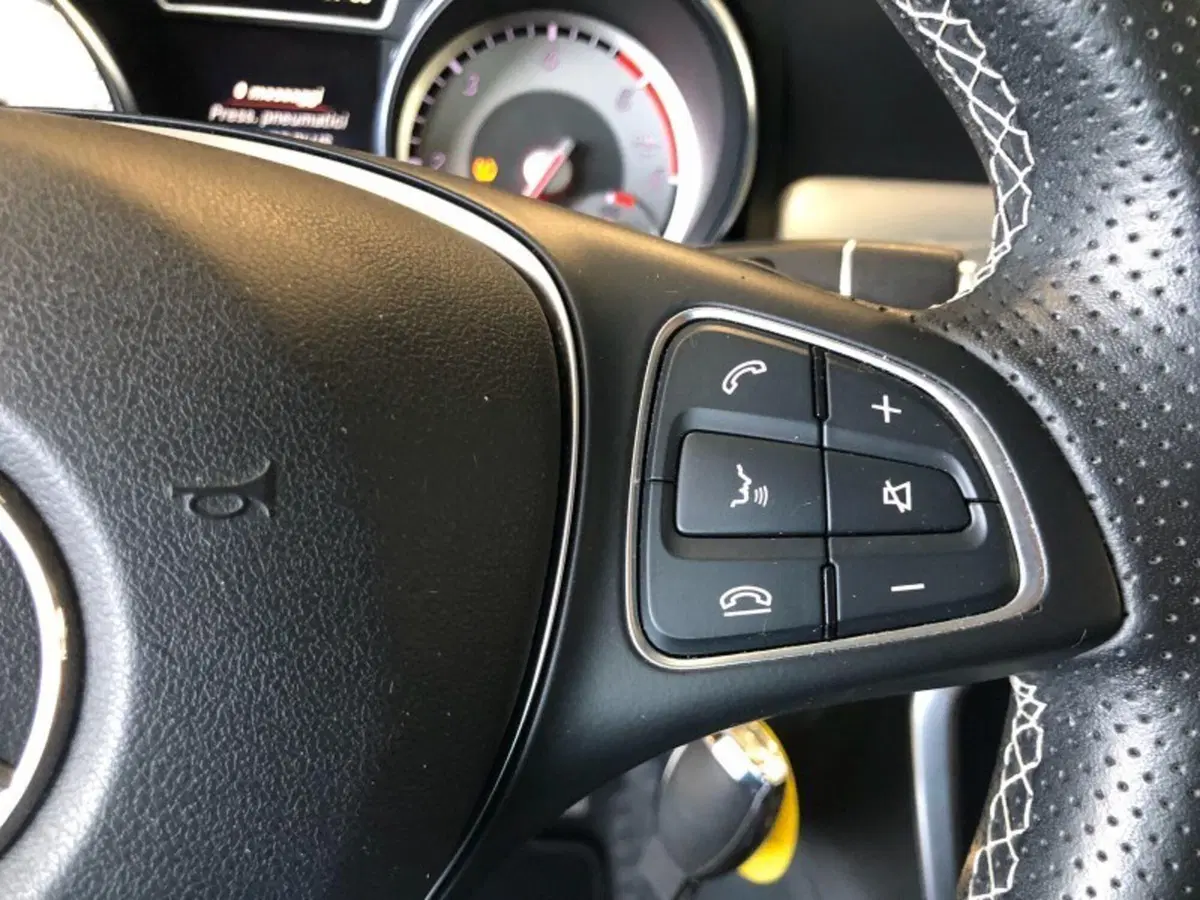 Mercedes-Benz CLA Shooting Brake usata a Pistoia (13)