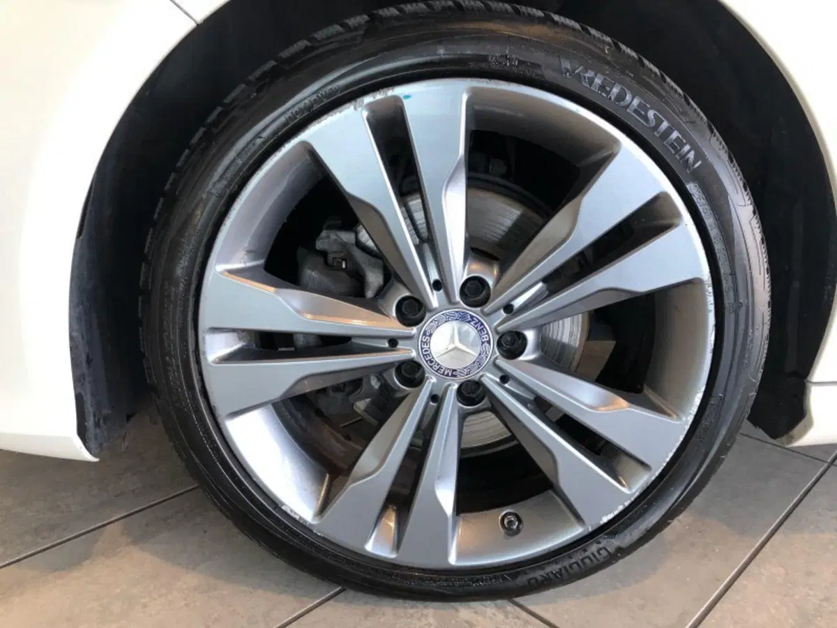 Mercedes-Benz CLA Shooting Brake usata a Pistoia (9)