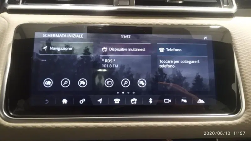 Land Rover Range Rover Velar usata a Pistoia (10)