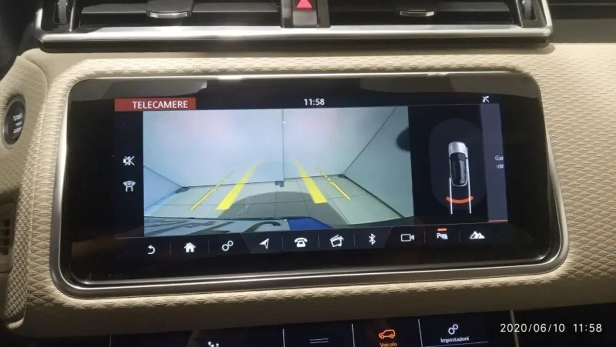 Land Rover Range Rover Velar usata a Pistoia (12)