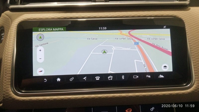 Land Rover Range Rover Velar usata a Pistoia (13)