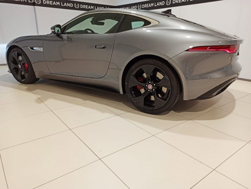 Jaguar F-Type Coupé usata a Pistoia (14)