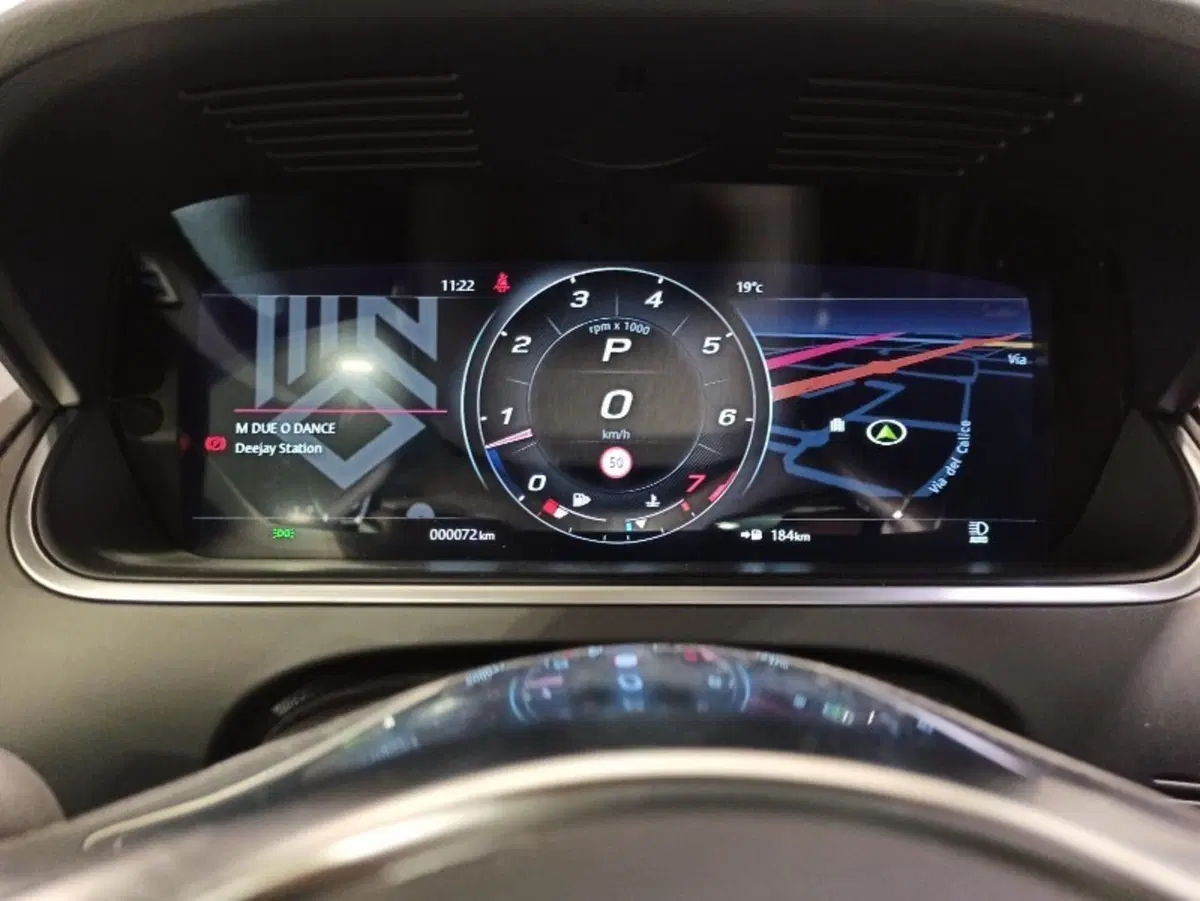 Jaguar F-Type Coupé usata a Pistoia (6)