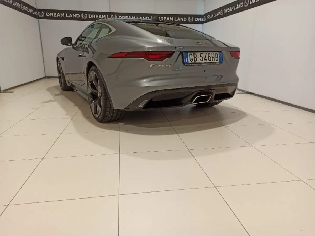 Jaguar F-Type Coupé usata a Pistoia (7)