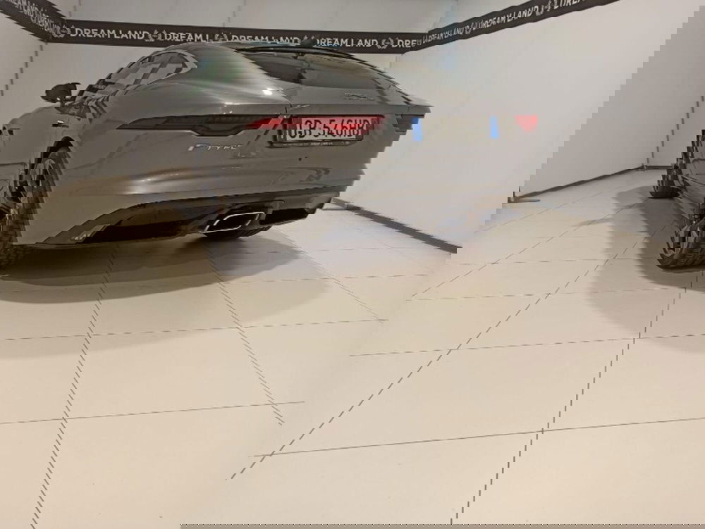 Jaguar F-Type Coupé usata a Pistoia (7)