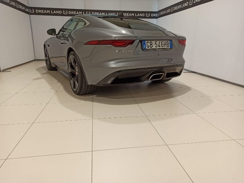 Jaguar F-Type Coupé usata a Pistoia (7)