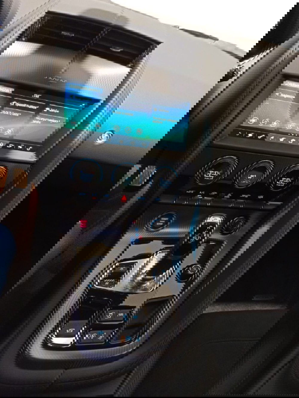 Jaguar F-Type Coupé usata a Pistoia (8)