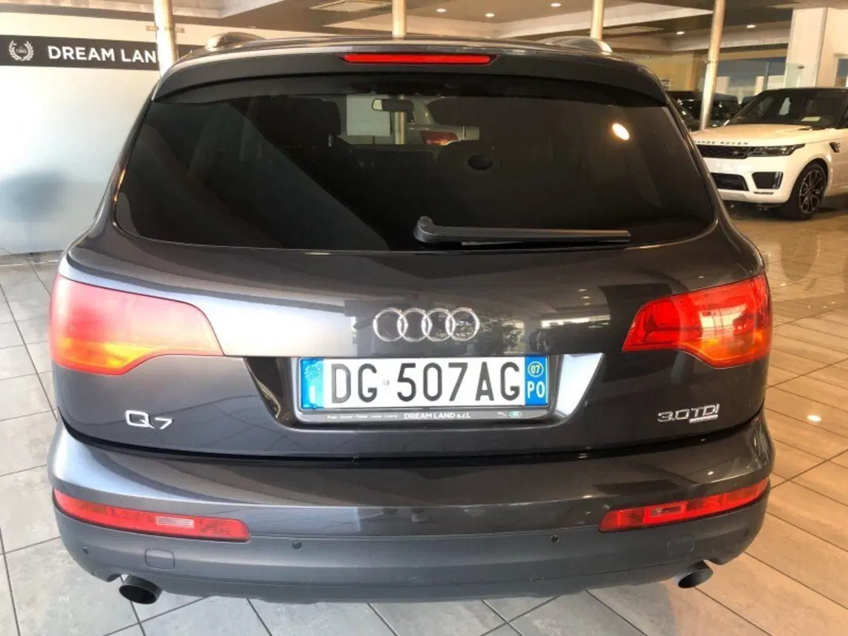 Audi Q7 usata a Pistoia (12)
