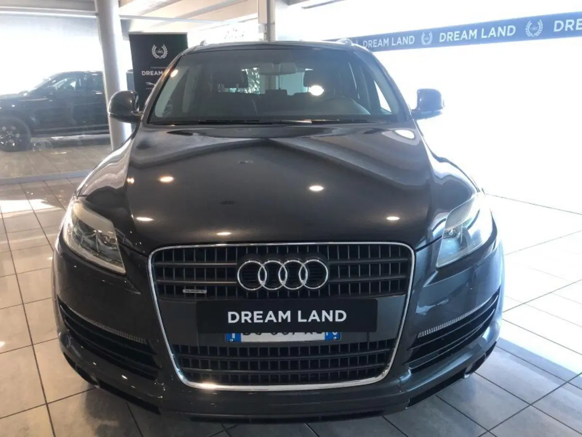 Audi Q7 usata a Pistoia (15)