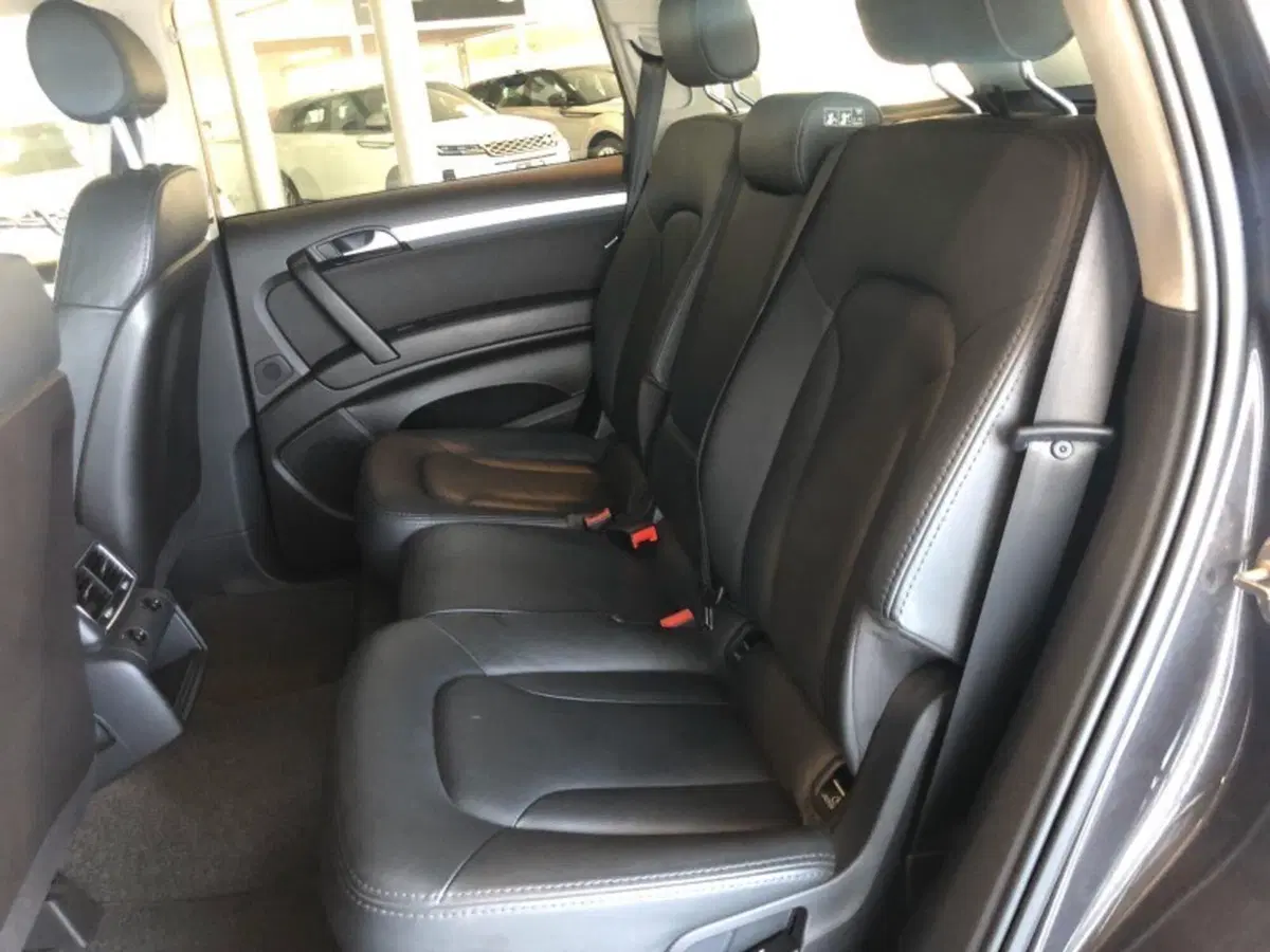 Audi Q7 usata a Pistoia (9)