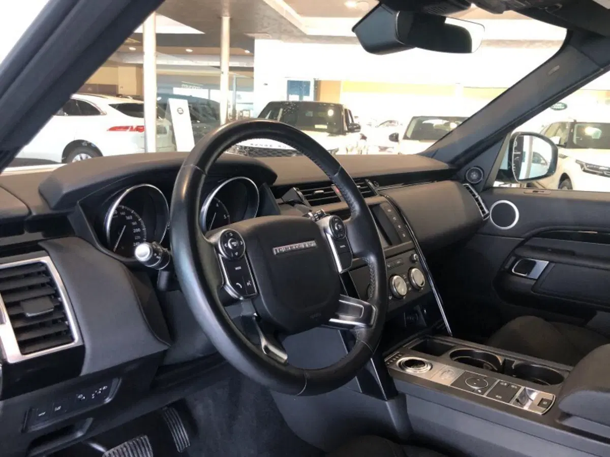 Land Rover Discovery Sport usata a Pistoia (10)
