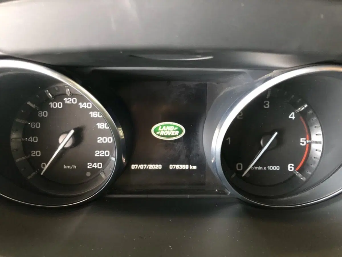 Land Rover Discovery Sport usata a Pistoia (10)