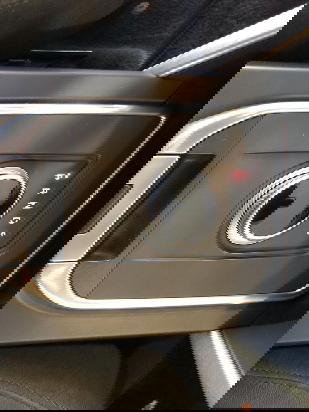 Land Rover Discovery Sport usata a Pistoia (14)