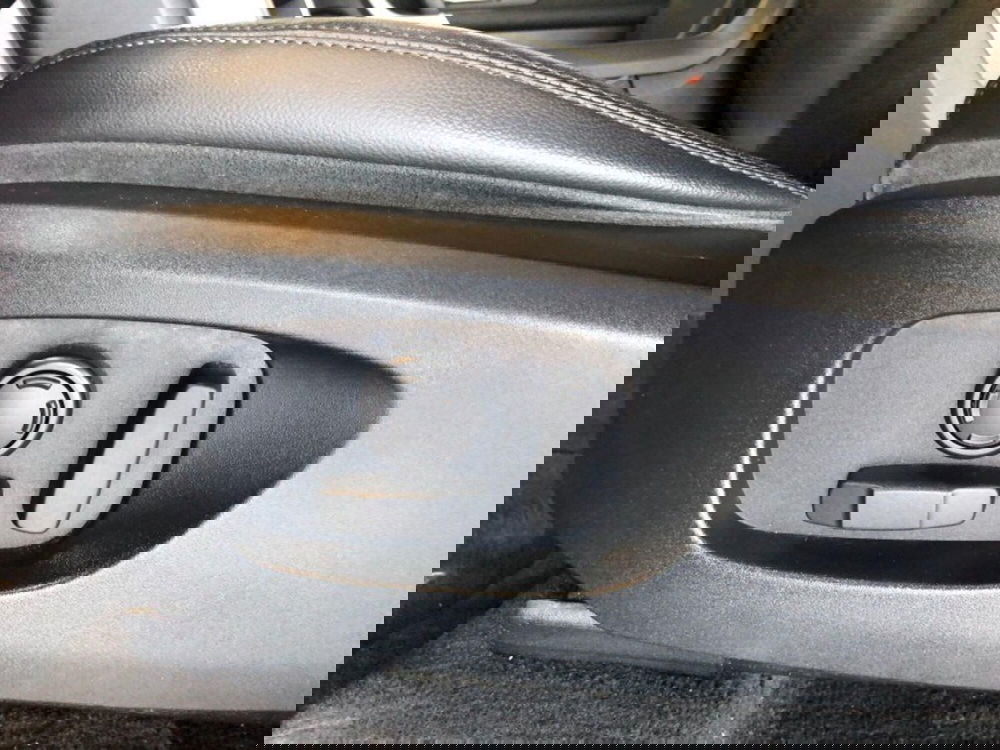 Land Rover Discovery Sport usata a Pistoia (15)