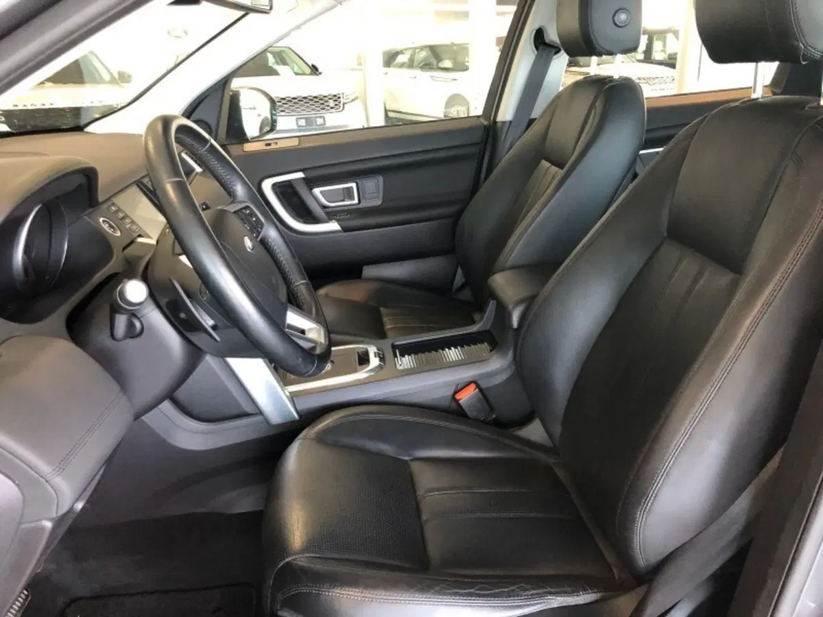 Land Rover Discovery Sport usata a Pistoia (4)