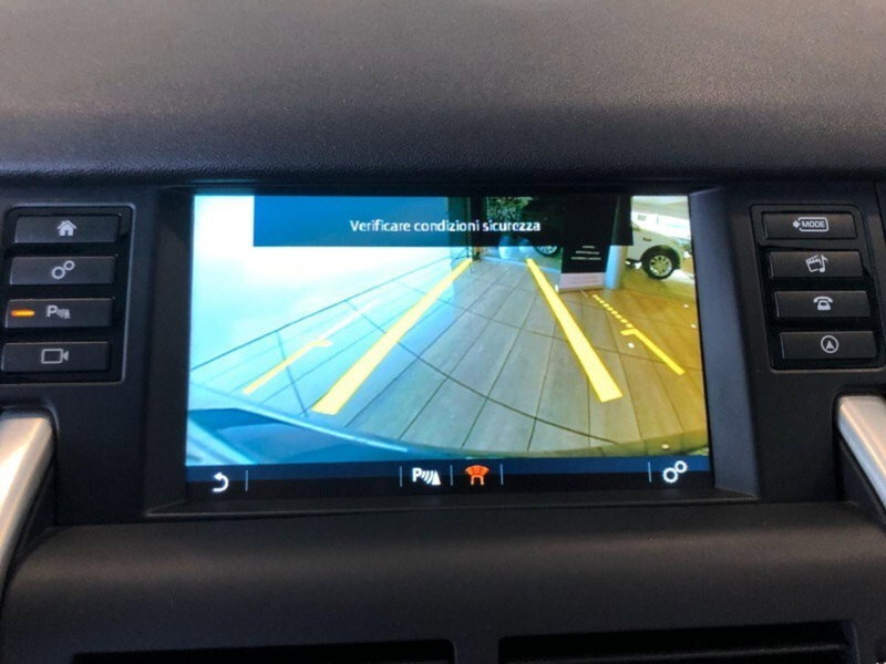 Land Rover Discovery Sport usata a Pistoia (8)