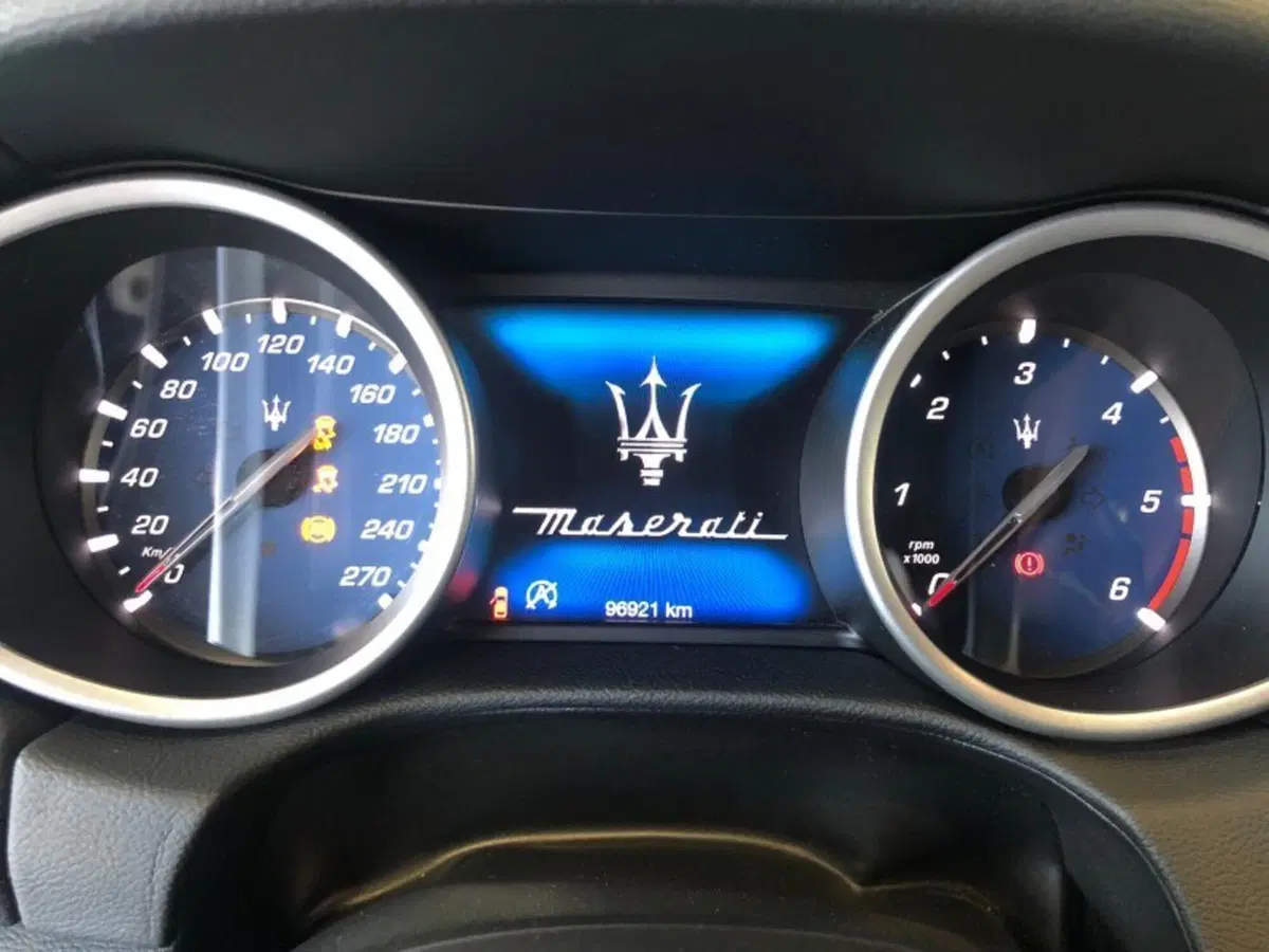 Maserati Ghibli usata a Pistoia (6)
