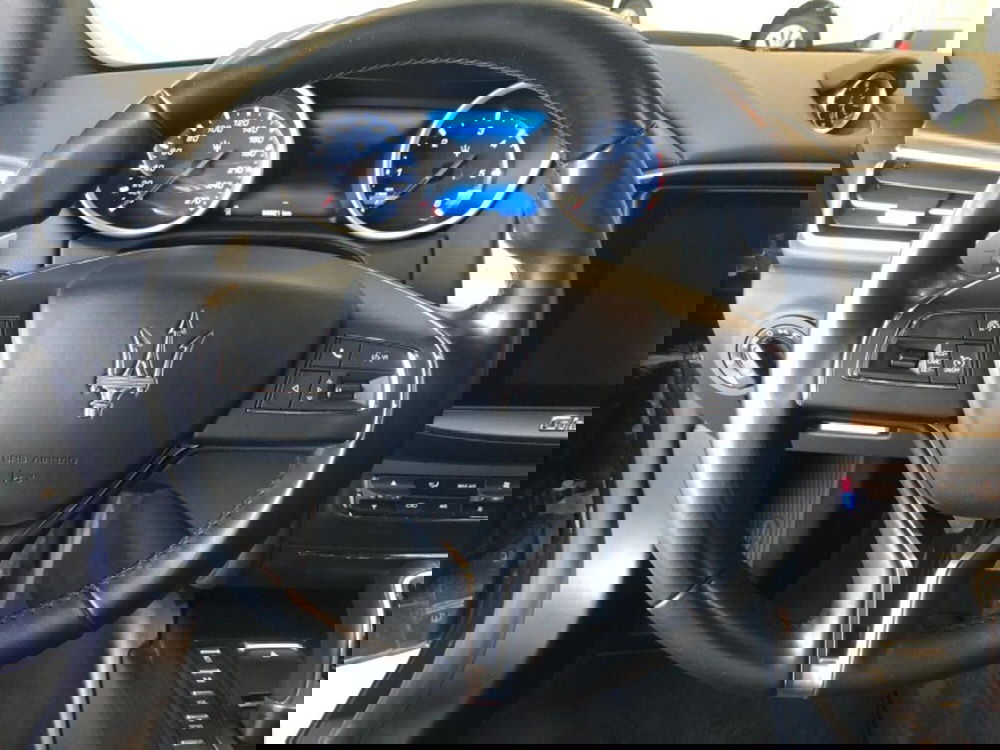 Maserati Ghibli usata a Pistoia (9)