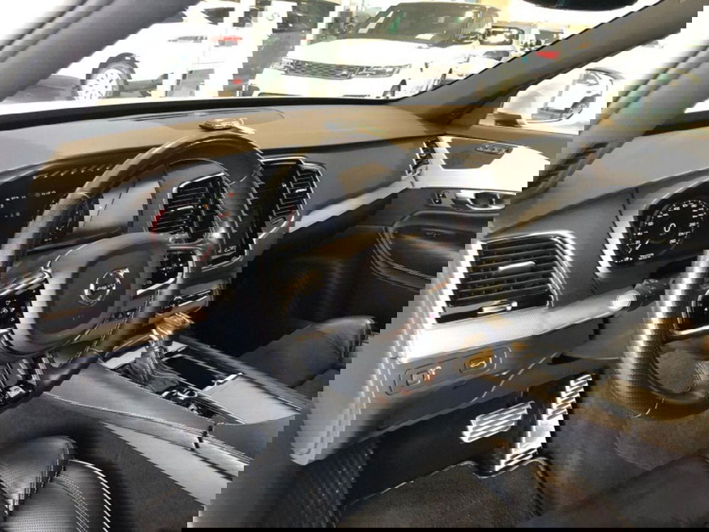 Volvo XC90 usata a Pistoia (10)