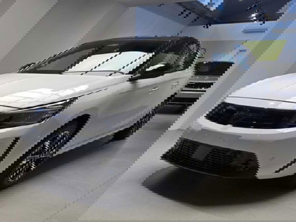 Opel Corsa nuova a Sondrio