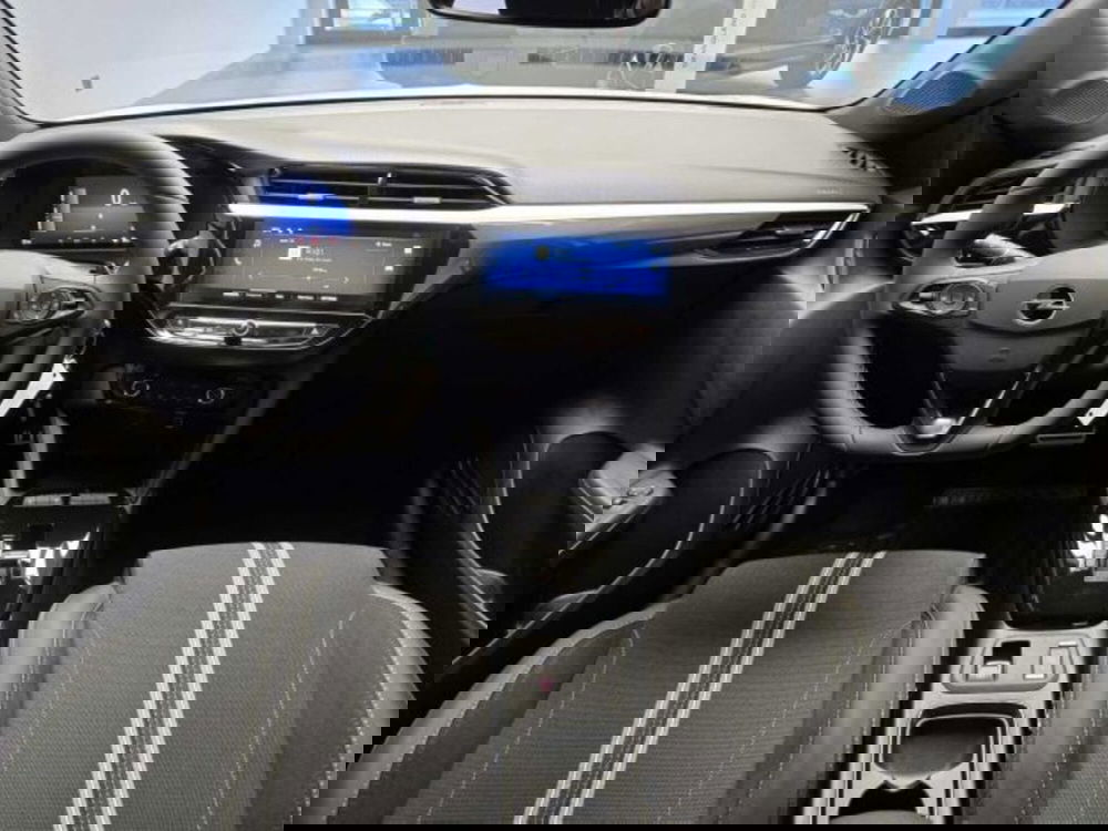 Opel Corsa nuova a Sondrio (11)