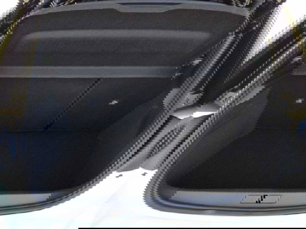 Opel Corsa nuova a Sondrio (14)