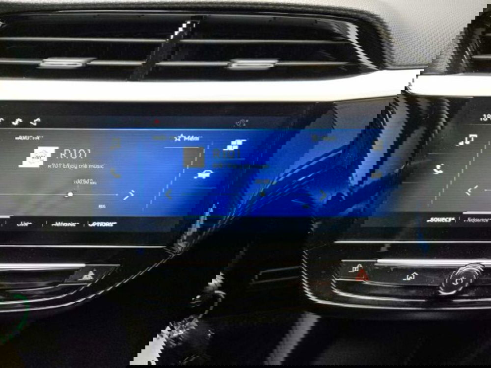 Opel Corsa nuova a Sondrio (15)