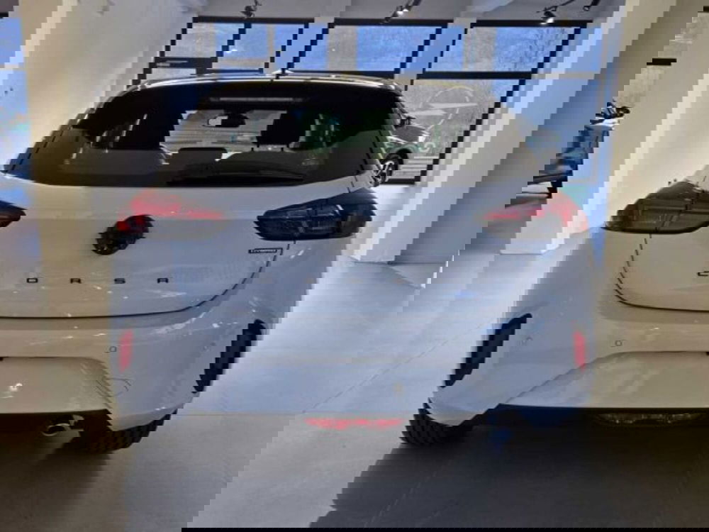 Opel Corsa nuova a Sondrio (4)