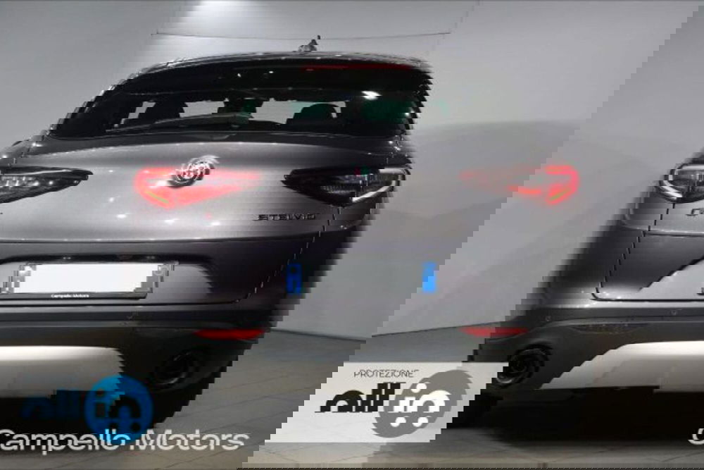 Alfa Romeo Stelvio usata a Venezia (4)