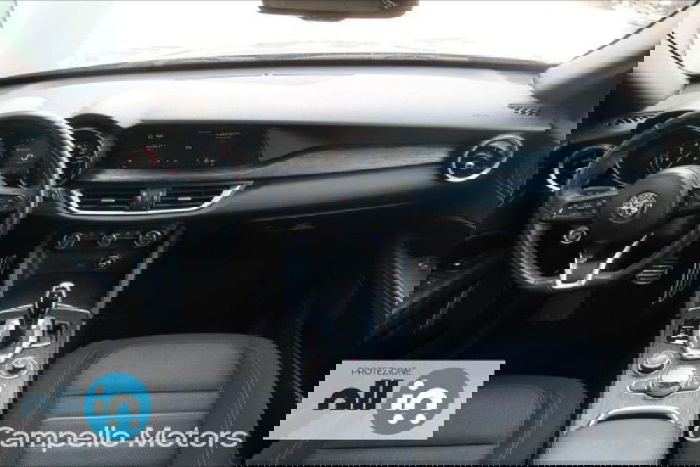 Alfa Romeo Stelvio usata a Venezia (7)