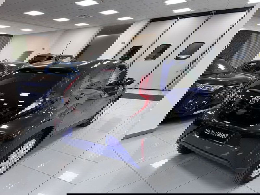 Toyota Aygo X usata a Prato (5)