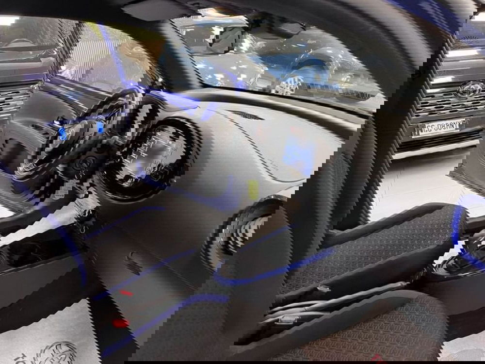 Toyota Aygo X usata a Prato (7)